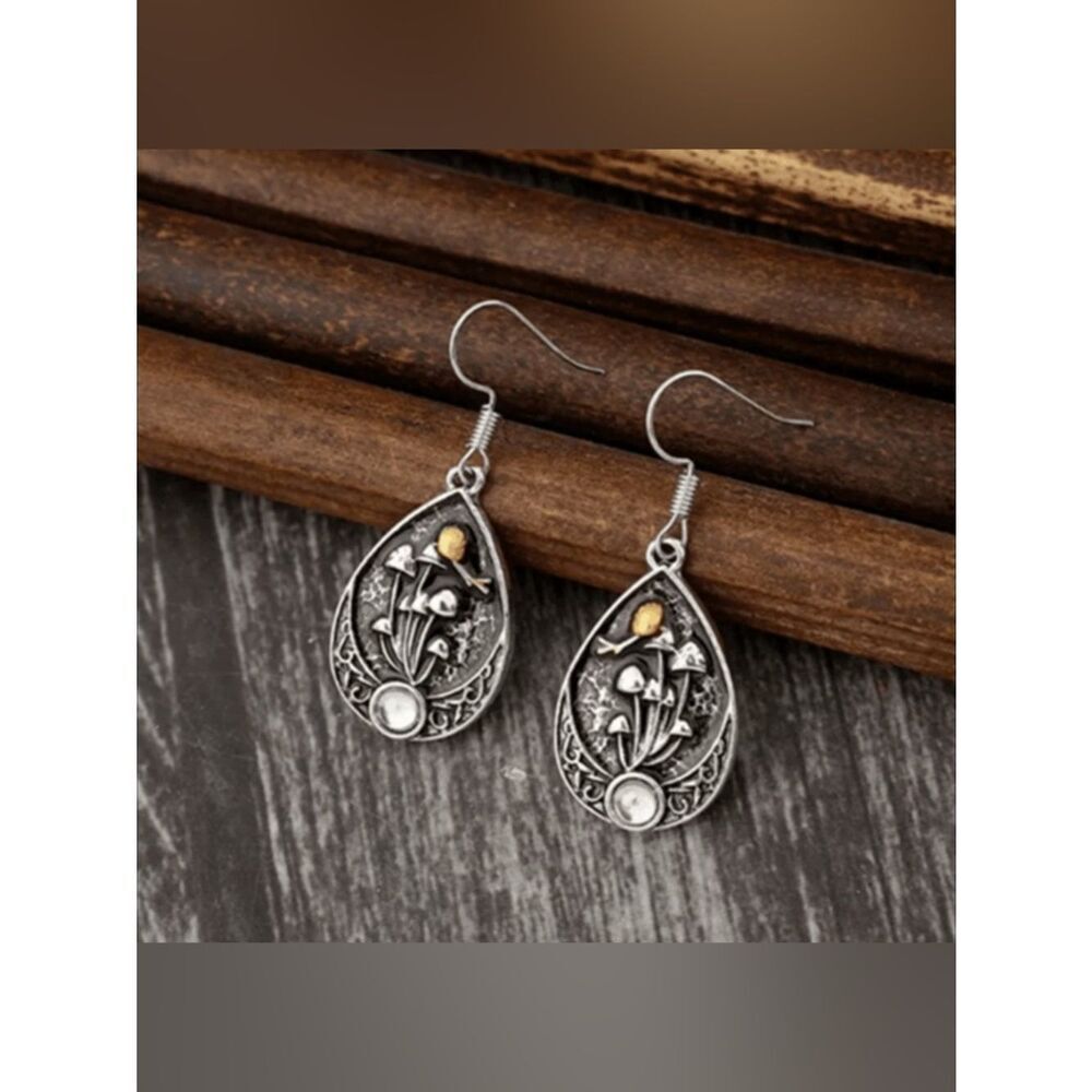 Mushroom dangle earrings S1342